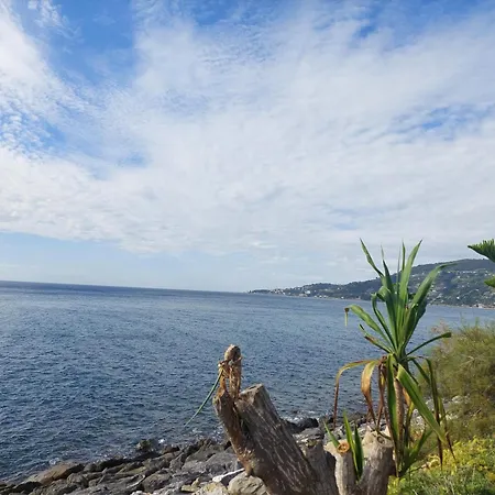 Seaside Heritage Retreat By World *