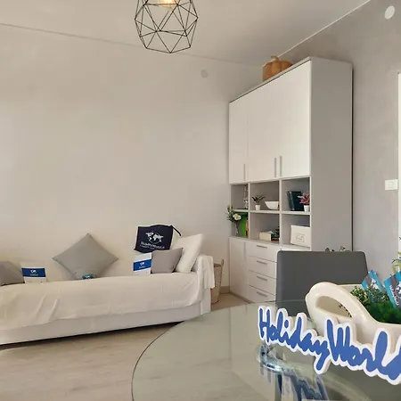 Seaside Heritage Retreat By World